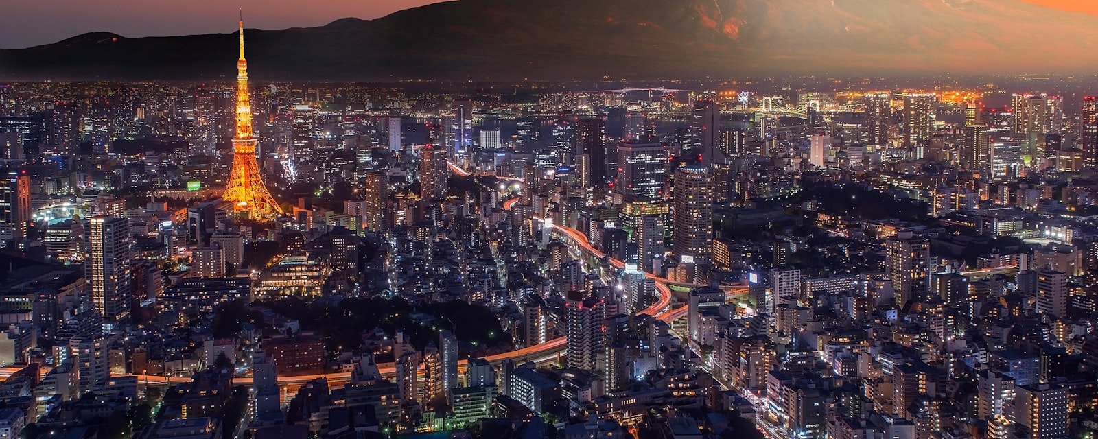 Retouch,Photo,Of,Tokyo,City,At,Twilight,With,Mt,Fuji