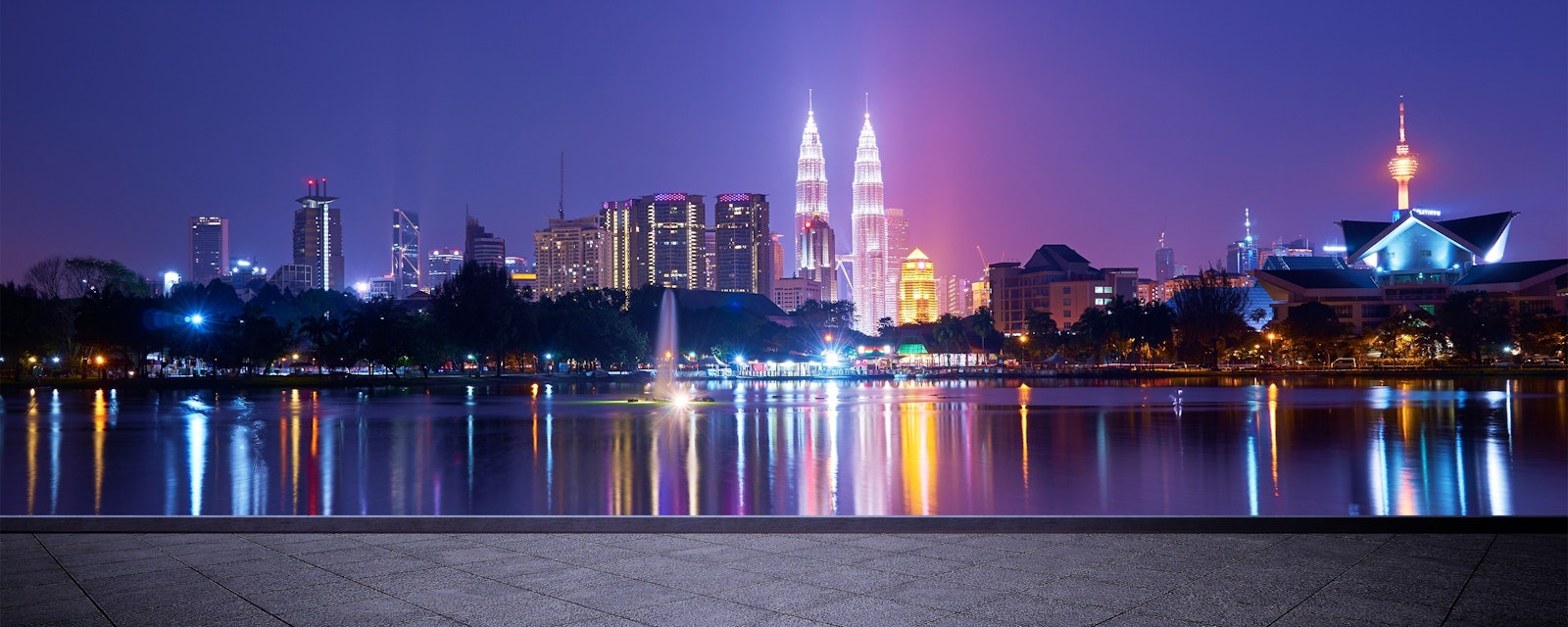 Night,View,Of,Kuala,Lumpur,City,With,Stunning,Reflection,In