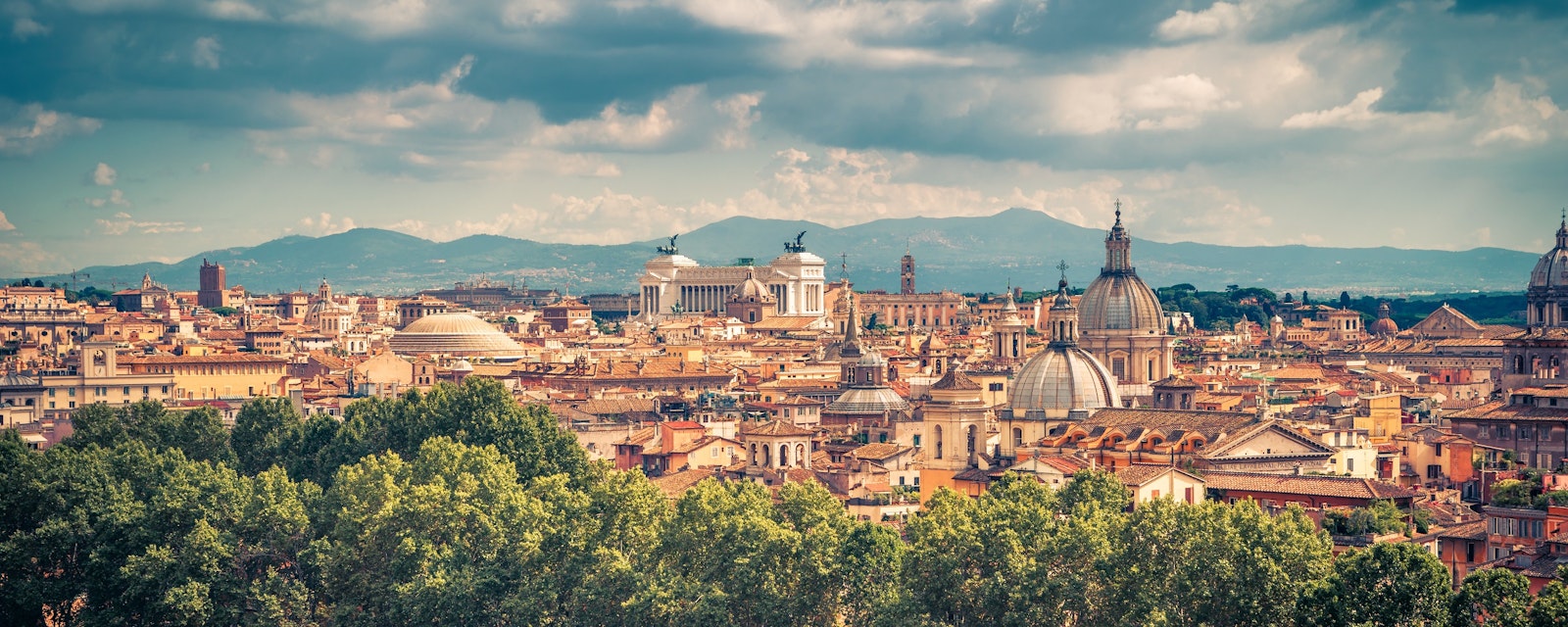 Rome,Skyline,,Italy,,Europe.,Cityscape,And,Skyline,Of,Rome,,Scenic