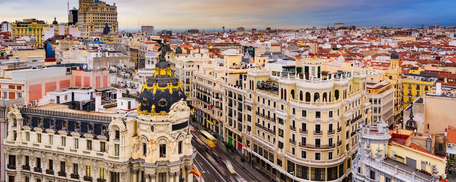 Madrid,,Spain,Cityscape,Above,Gran,Via,Shopping,Street.